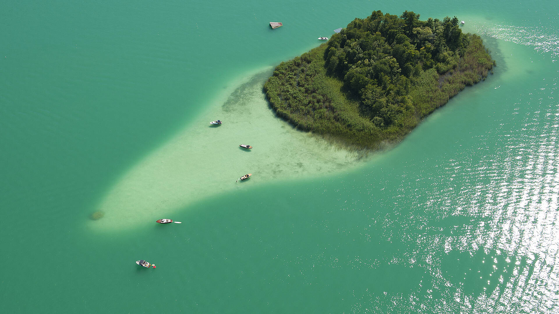 Seenschleife Etappe5 03 Kapuzinerinsel am Woerthersee KaerntenWerbung FranzGerdl